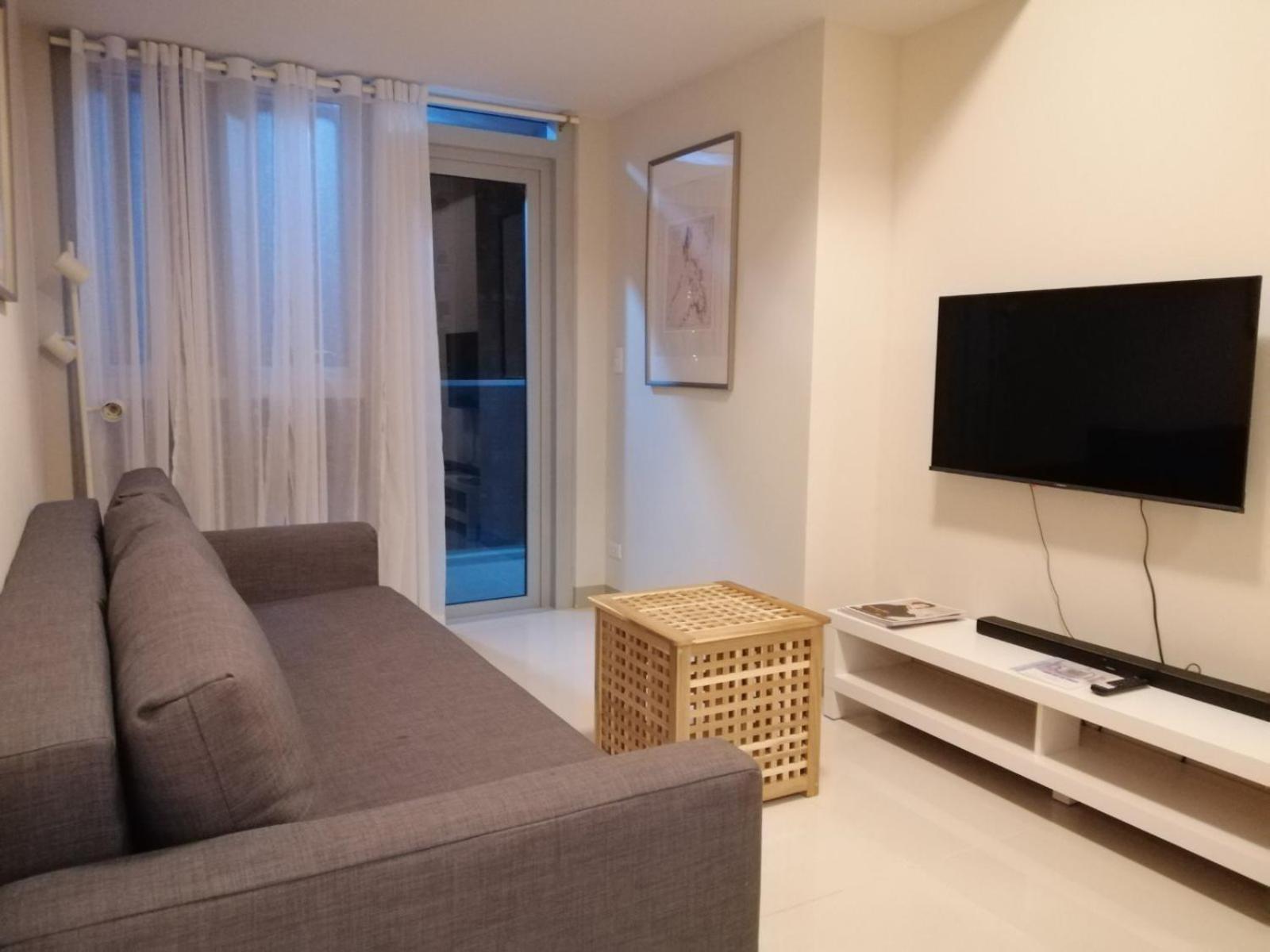 Uptown Parksuites Apartments Tower 2 Bgc By Ph Staycation Manila Exterior foto