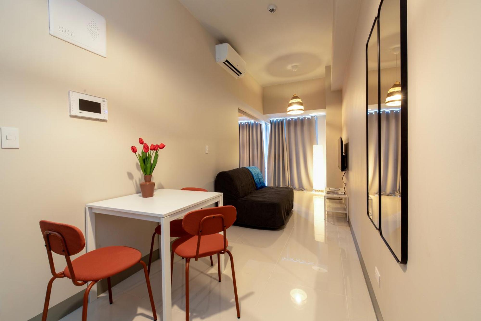 Uptown Parksuites Apartments Tower 2 Bgc By Ph Staycation Manila Exterior foto