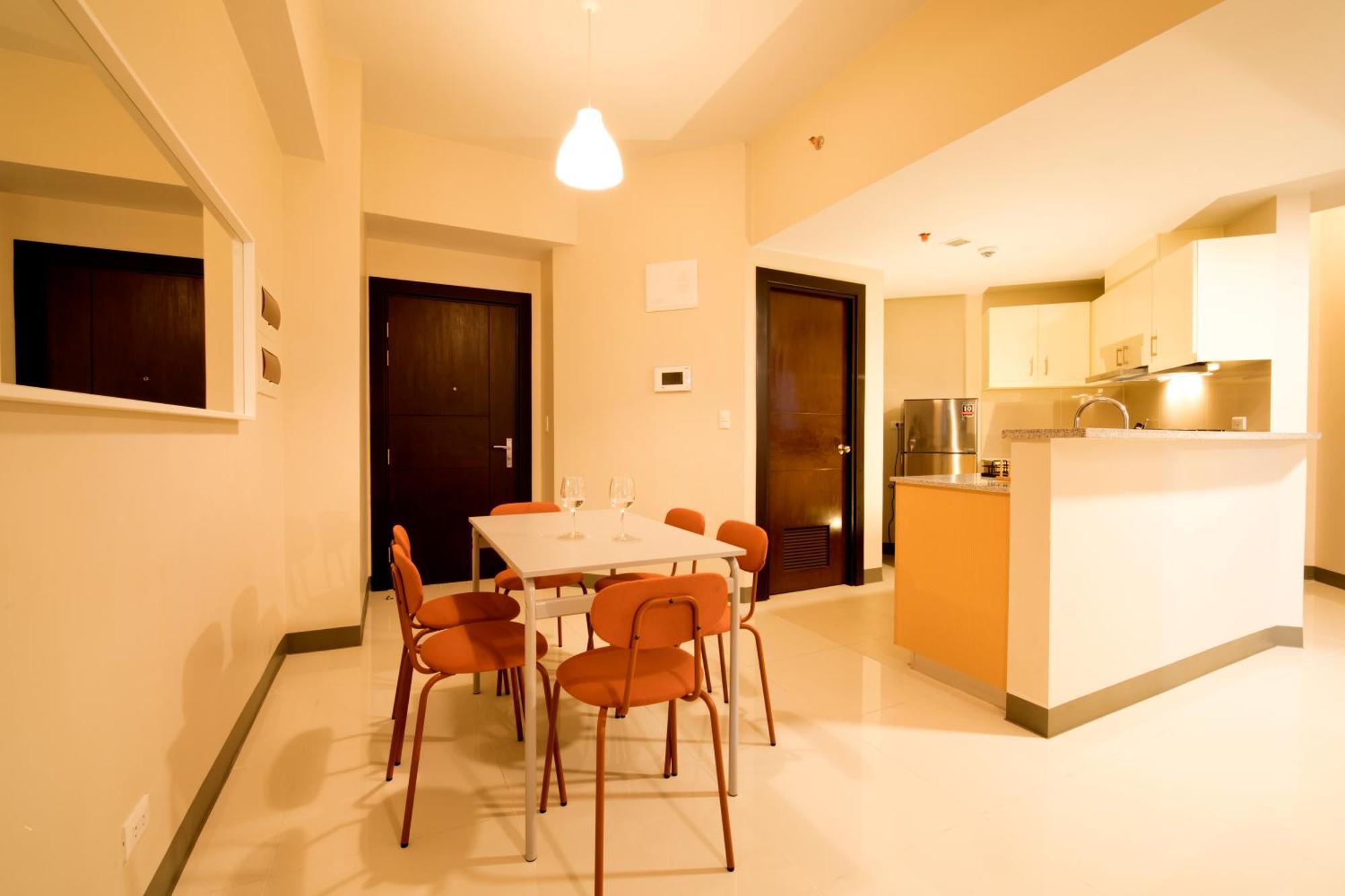 Uptown Parksuites Apartments Tower 2 Bgc By Ph Staycation Manila Exterior foto